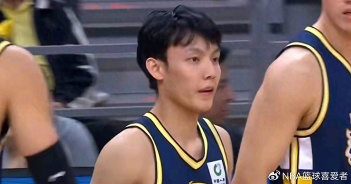 宏远憋大招!第二阶段阵容升级,杜锋的“王牌”不止一张?|广东|广东宏远|锋线|广东队|广东男篮_新浪体育_新浪新闻