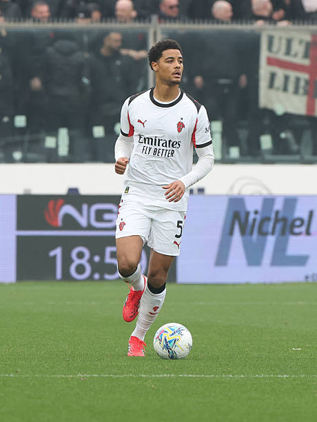 b体育下载-米兰放弃引进迪萨西，继续信任比利时小将德温特|AC米兰|意甲|转会|克雷莫纳|体育赛事讨论_新浪体育_新浪新闻